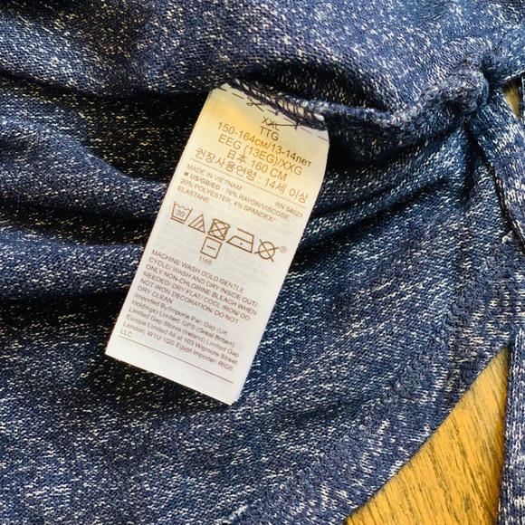 ⚡️2/$25⚡️GAP Girls’ Softspun Sweater - Picture 6 of 7